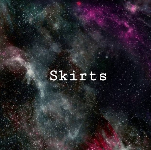 Skirts below! - Picture 1 of 1